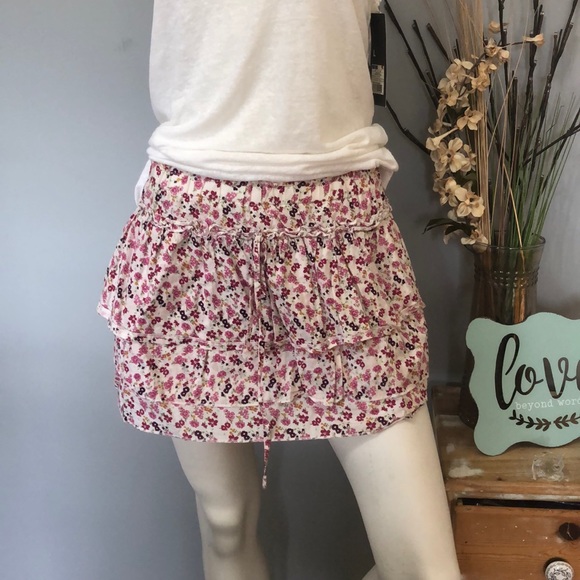 Jenny B floral layered skirt, size medium - Picture 1 of 3